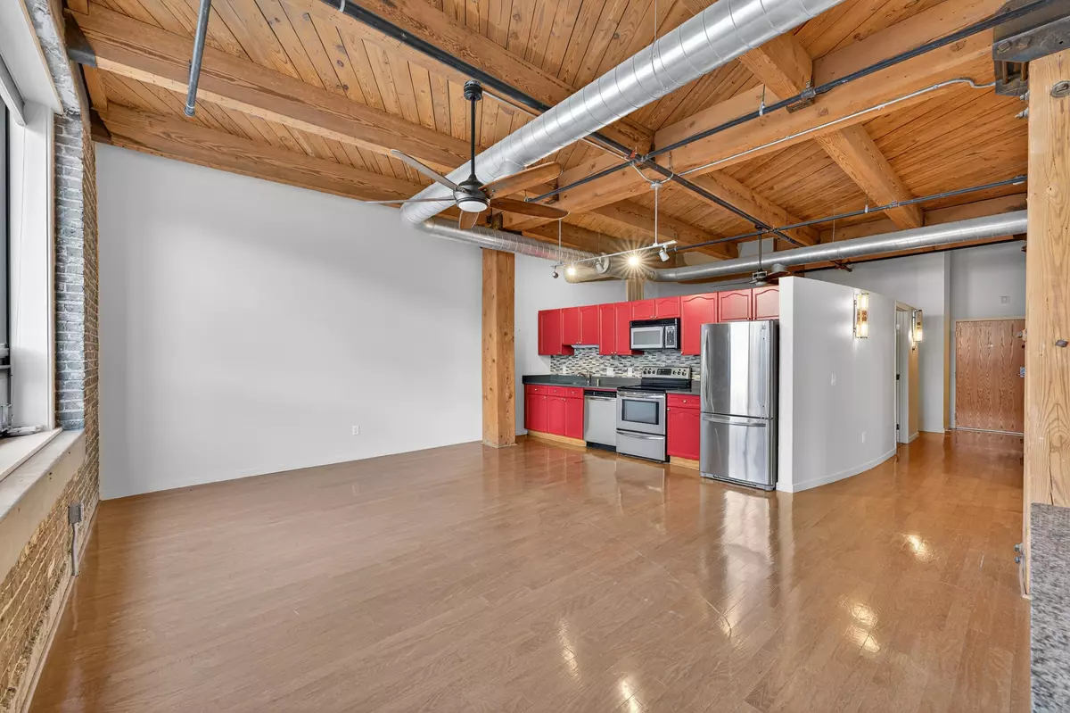 Milwaukee, WI 53212,234 E Reservoir Ave Unit 203