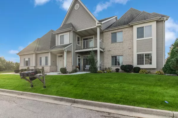 Waukesha, WI 53186,1349 Rose Ct Unit 62