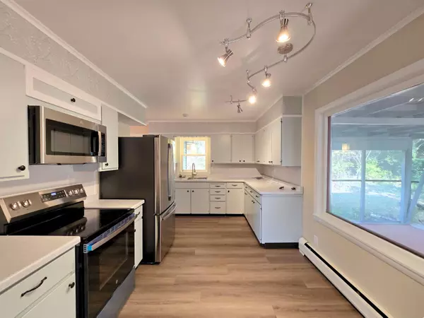 Wautoma, WI 54982,N2535 Bughs Lake Rd