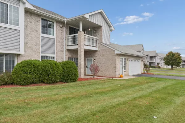 Oak Creek, WI 53154,6961 S Rolling Meadows Ct