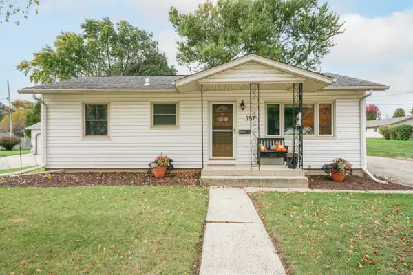 757 8th Ave, Grafton, WI 53024