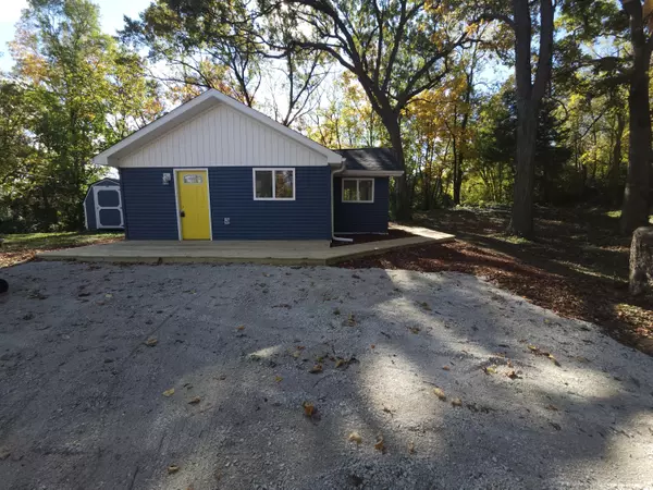 Burlington, WI 53105,33625 Palm Dr