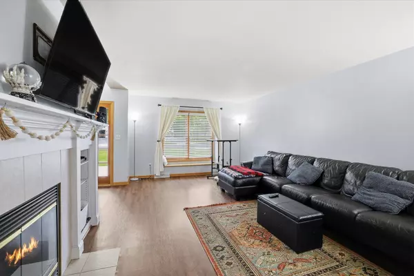 Slinger, WI 53086,1101 Ellys Way