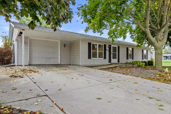 602 Millersville Ave, Howards Grove, WI 53083