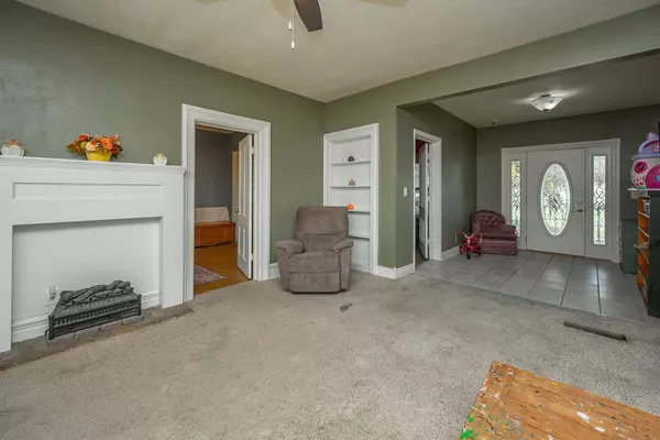 Sharon, WI 53585,127 Pleasant St