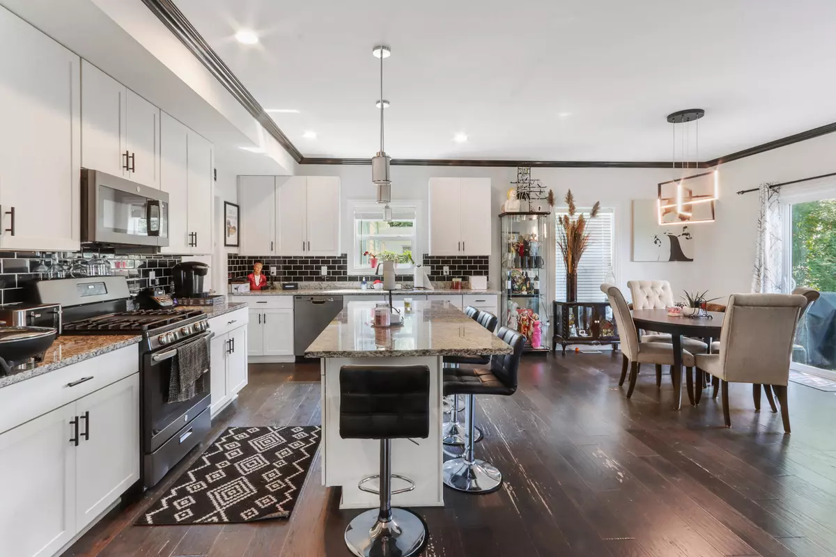 Paddock Lake, WI 53168,24927 67th St