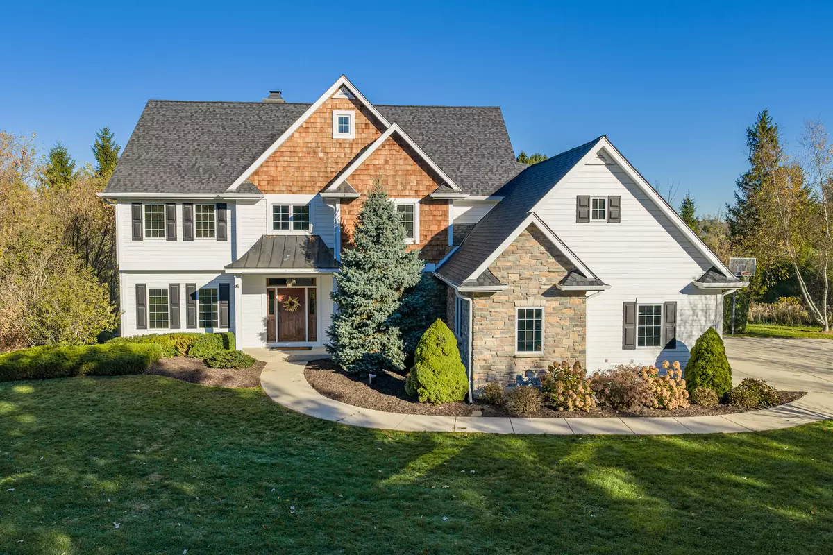 Cedarburg, WI 53012,11012 Cedar Creek Rd