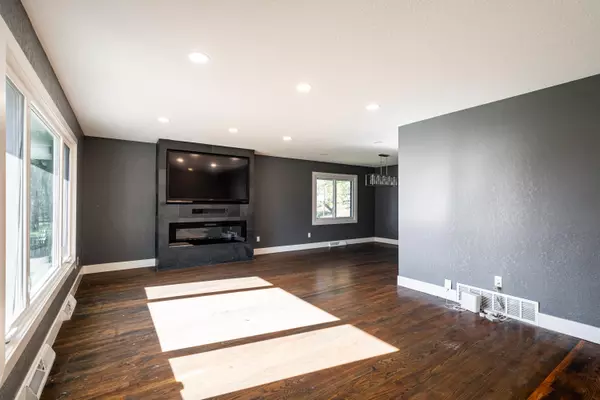 Greendale, WI 53129,4748 Sycamore St