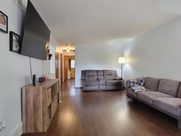 Milwaukee, WI 53219,3147 S 49th St