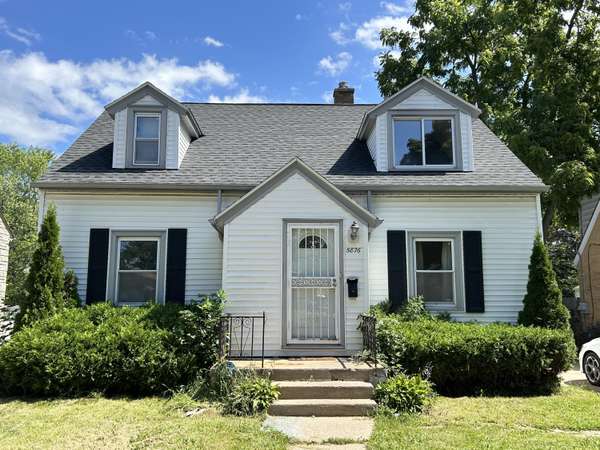 5876 N 42nd St, Milwaukee, WI 53209