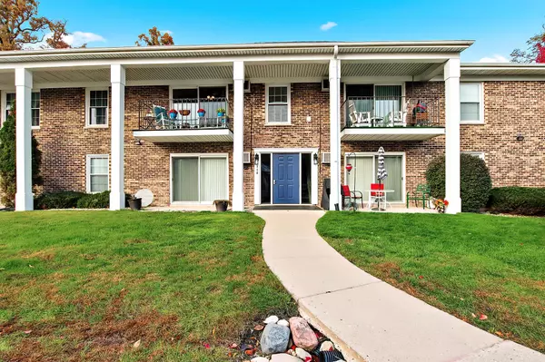 118 Evelyn Ln, Lake Geneva, WI 53147