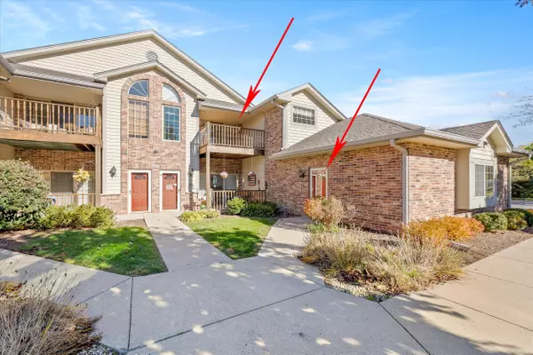 620 Hillcrest Rd, Saukville, WI 53080