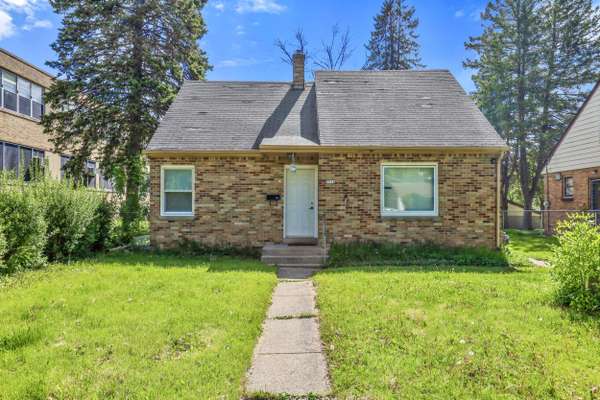 5936 N 35th St, Milwaukee, WI 53209