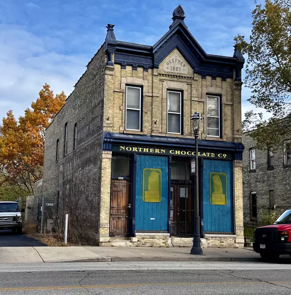 2034-2036 N Dr Martin Luther King Jr Dr, Milwaukee, WI 53212