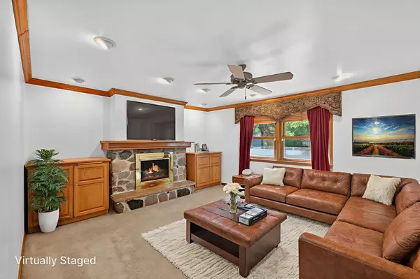 Wauwatosa, WI 53225,4472 N 104th St