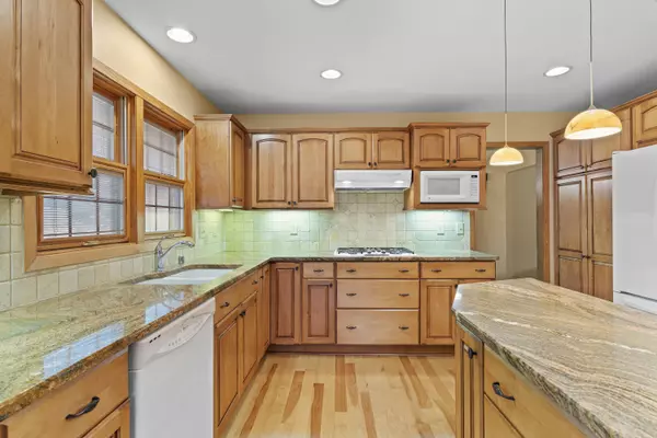 Brookfield, WI 53005,14840 Pomona Rd