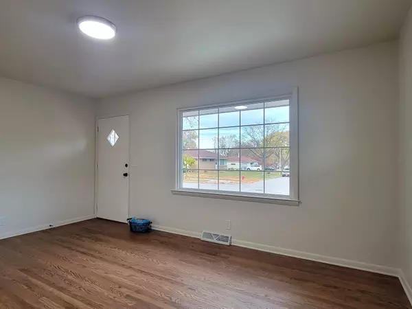 Milwaukee, WI 53225,6295 N Joyce Ave