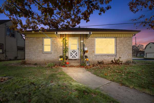 505 Branch St, Hartford, WI 53027