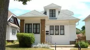 Milwaukee, WI 53210,2908 N 51st St Unit 8A