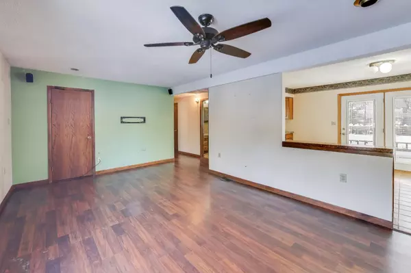 Salem Lakes, WI 53179,23809 125th St