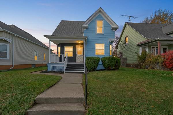 920 Grove Ave, Racine, WI 53405