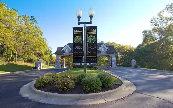 Geneva, WI 53147,345 Foxwood Trl Unit 34-09