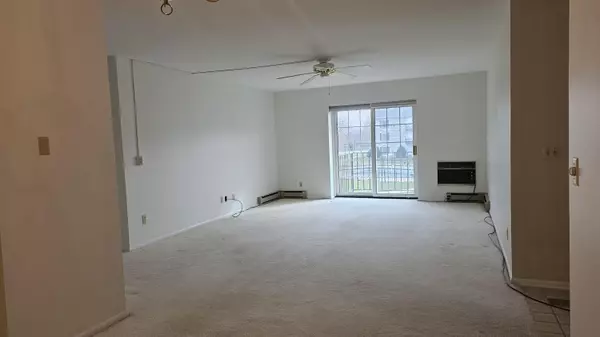 West Bend, WI 53095,151 N University Dr Unit 215