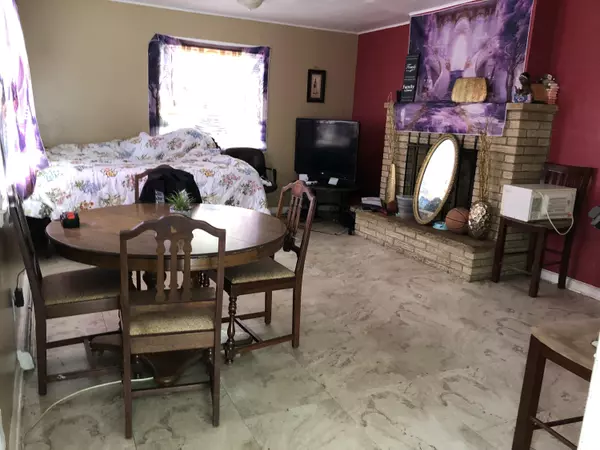 Milwaukee, WI 53218,4611 N 46th St