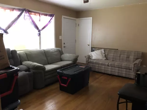 Milwaukee, WI 53218,4611 N 46th St