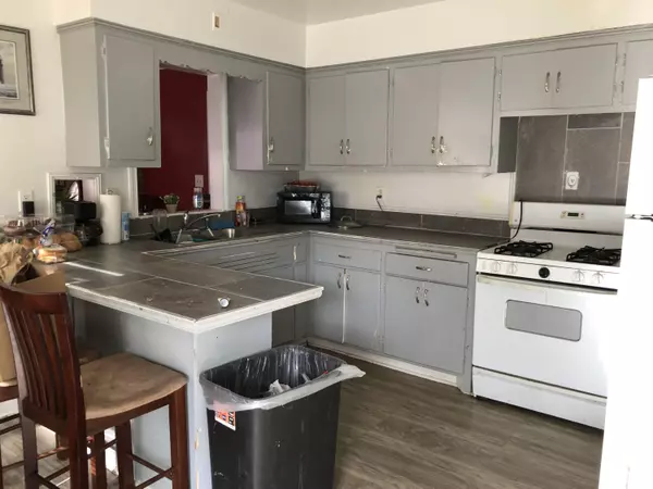 Milwaukee, WI 53218,4611 N 46th St