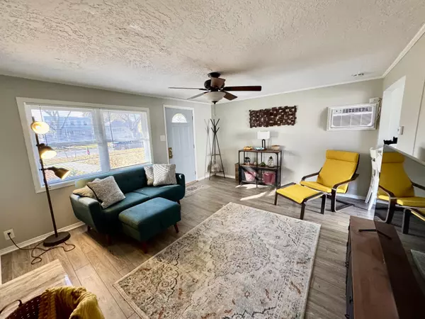 Milwaukee, WI 53222,3240 N 84th St