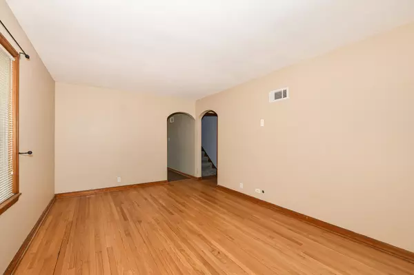 Cudahy, WI 53110,3945 E Layton Ave