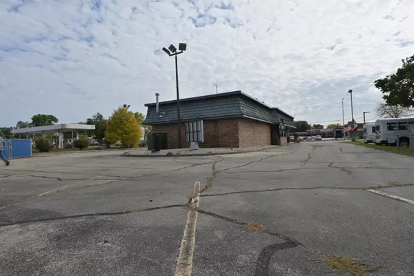 Racine, WI 53402,622 3 Mile Rd