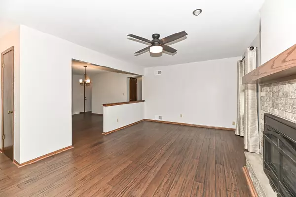 Racine, WI 53406,3327 Southwood Dr