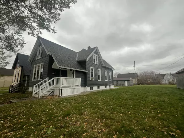 Milwaukee, WI 53212,212 W Center St