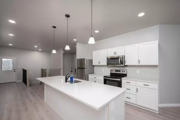 Greenfield, WI 53221,3314 W Alvina Ave