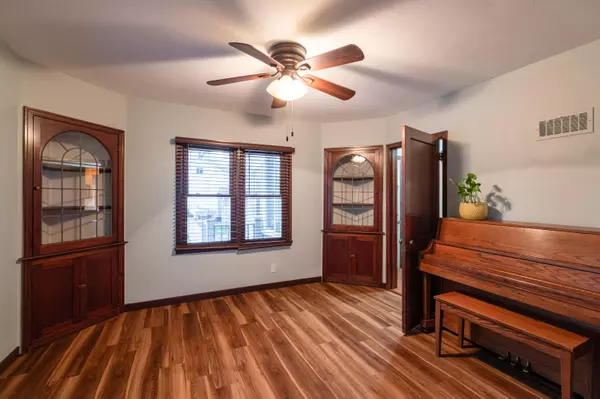 La Crosse, WI 54601,1214 20th St S