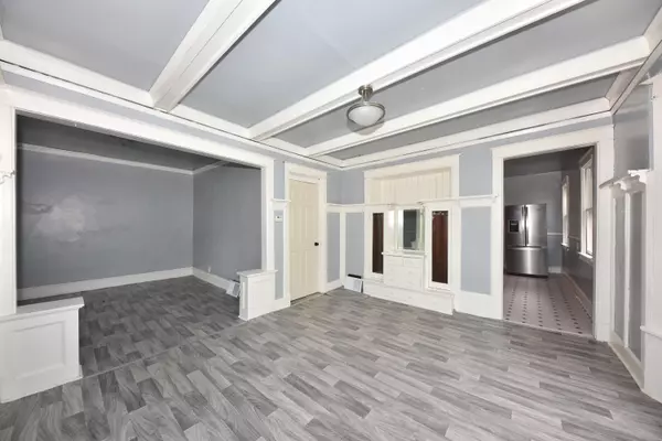 Milwaukee, WI 53210,2972 N 28th St