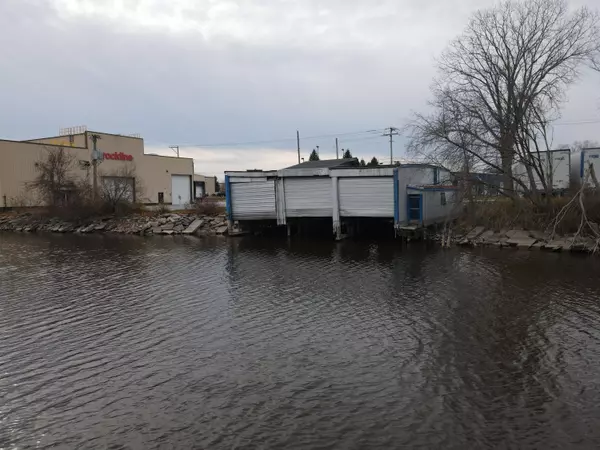 Sheboygan, WI 53081,631 S Commerce St