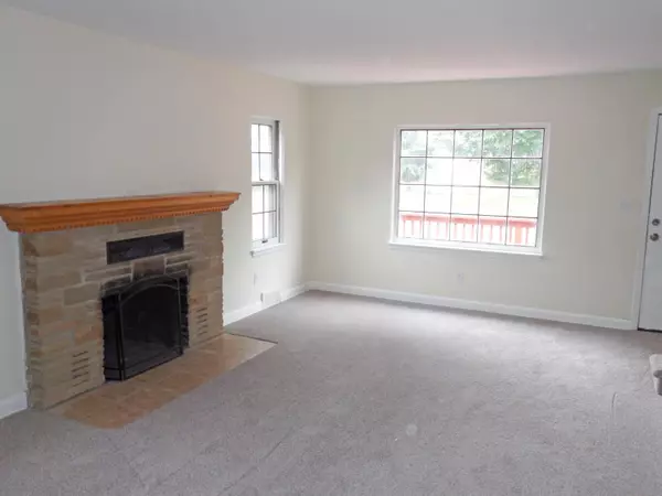 West Allis, WI 53214,1617 S 88th St