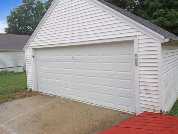 West Allis, WI 53214,1617 S 88th St