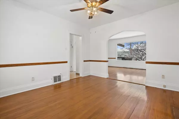 Kenosha, WI 53142,6910 32nd Ave