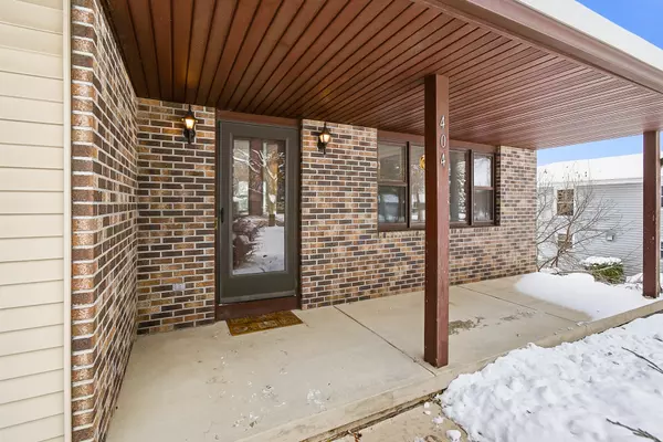 Lake Mills, WI 53551,404 Grove St