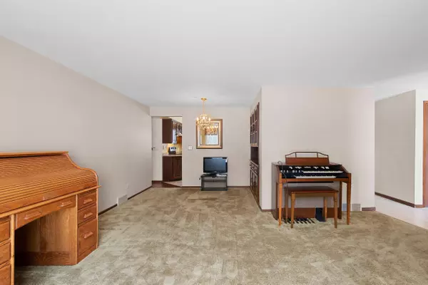 Manitowoc, WI 54220,1444 Hazelwood Dr