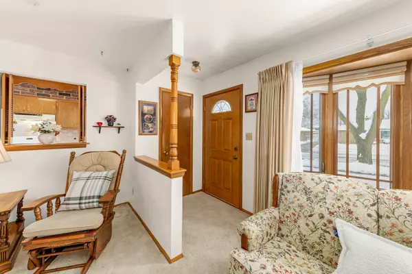 Milwaukee, WI 53221,5640 S 30 St