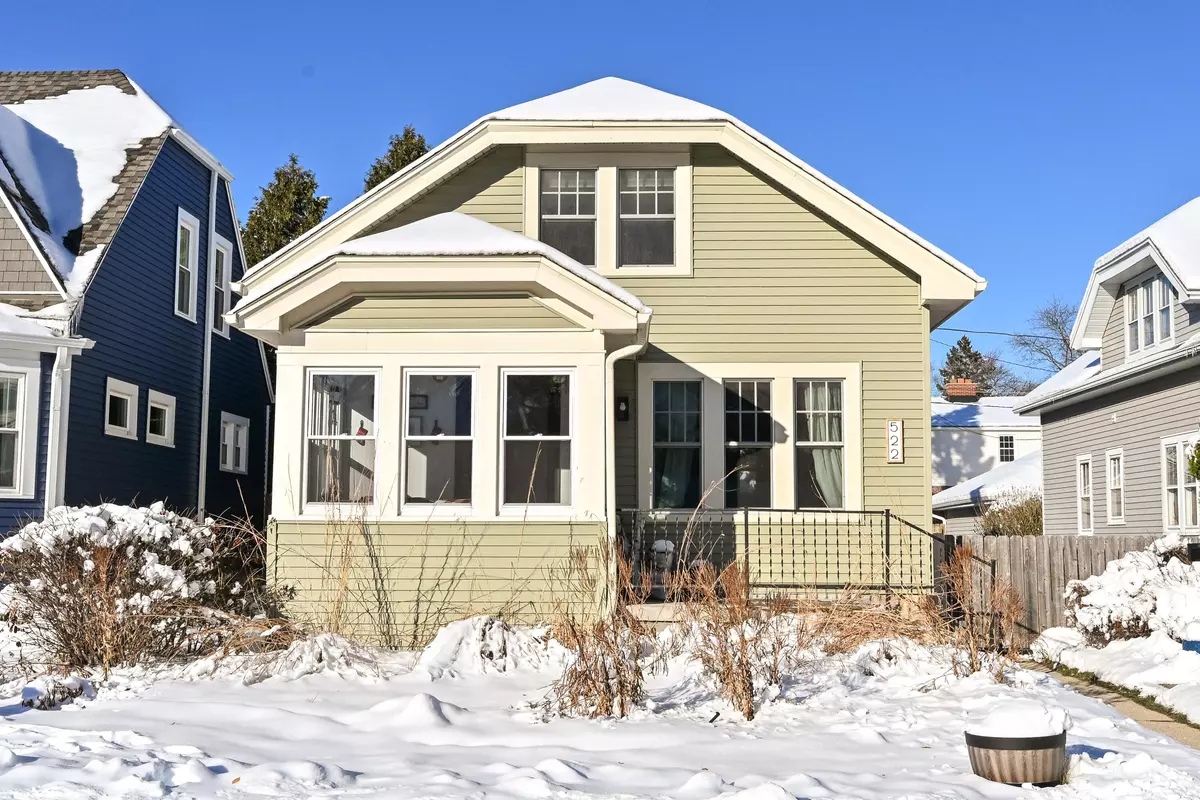 South Milwaukee, WI 53172,522 Oak St