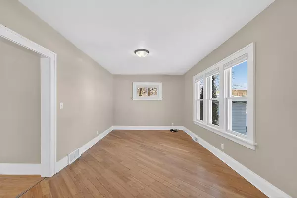 Kenosha, WI 53143,1505 69 St