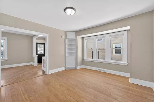 Kenosha, WI 53143,1505 69 St