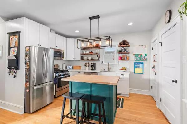 Milwaukee, WI 53207,2910 S Herman St