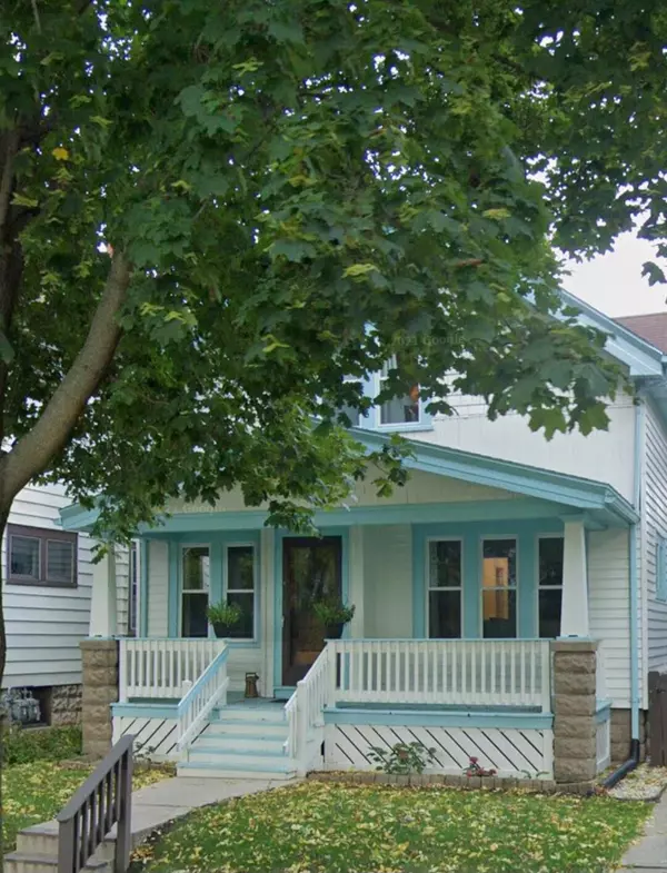 2520 S Brisbane Ave, Milwaukee, WI 53207